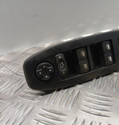Interrupteur de leve vitre avant gauche PEUGEOT 2008 1