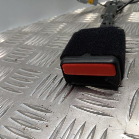 Attache ceinture avant droit PEUGEOT 2008 1