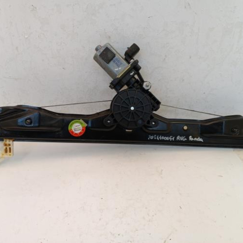Leve vitre electrique avant gauche FIAT PANDA 3