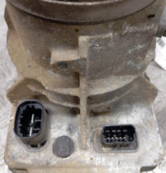 Pompe de direction CITROEN C4 GRAND PICASSO 1 Photo n°3