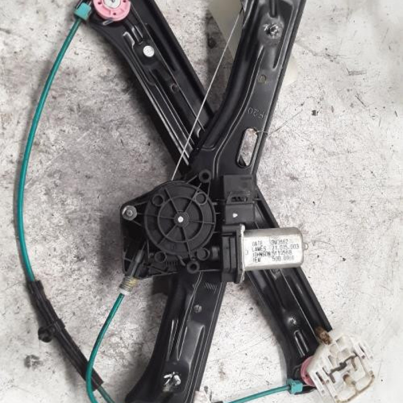 Leve vitre electrique avant droit BMW SERIE 1 F20