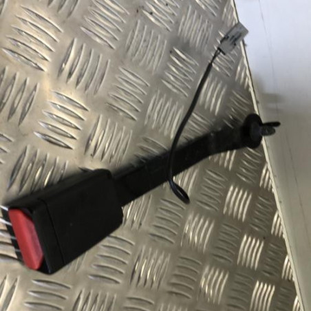 Attache ceinture avant gauche RENAULT CLIO 4