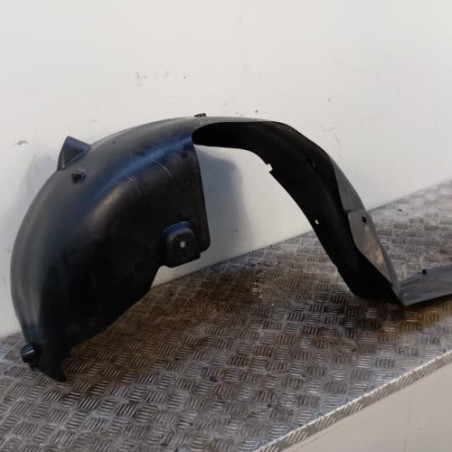 Pare boue arriere droit PEUGEOT 3008 1