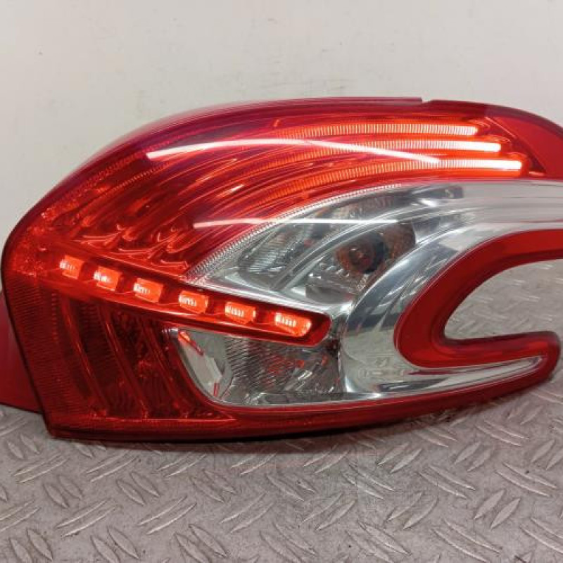 Feu arriere principal droit (feux) PEUGEOT 208 1