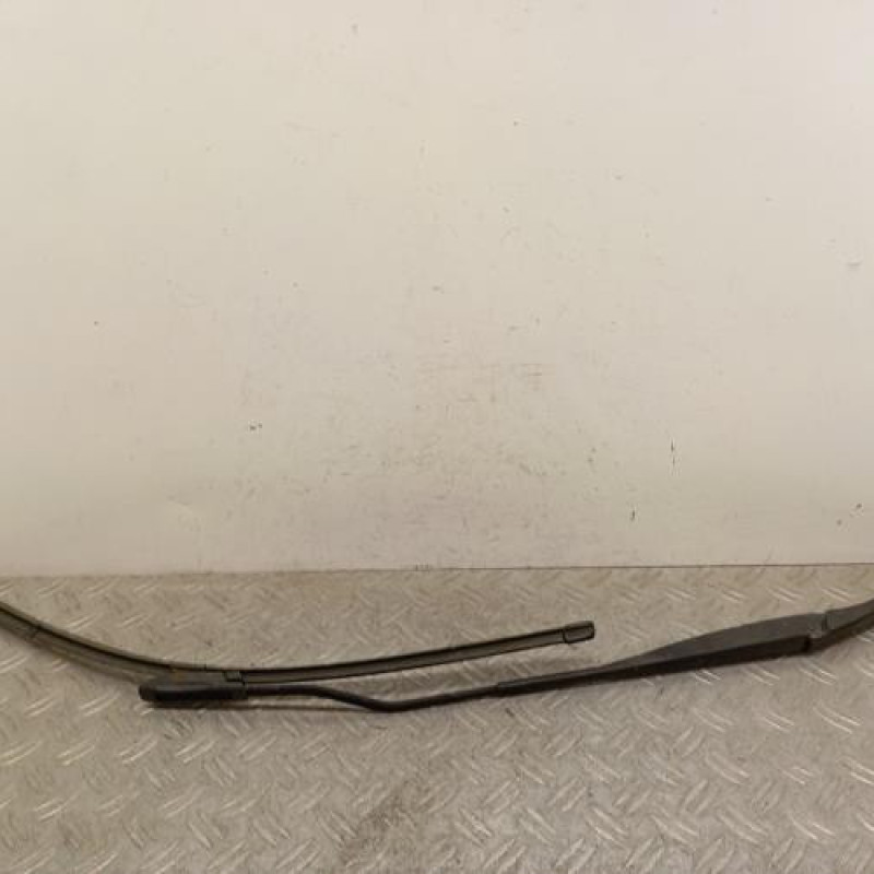 Bras essuie glace avant gauche RENAULT CLIO 3