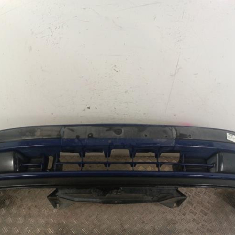 Pare choc avant RENAULT MEGANE 1 Pare choc avant RENAULT MEGANE 1