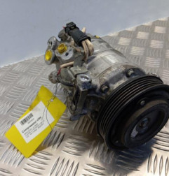 Compresseur clim MERCEDES CLASSE A 176 Photo n°3