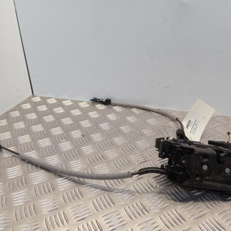 Serrure arriere droit VOLKSWAGEN POLO 6 Serrure arriere droit VOLKSWAGEN POLO 6