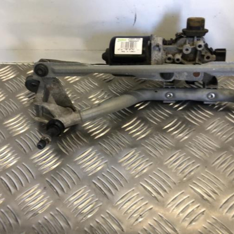Moteur essuie glace avant RENAULT CLIO 4