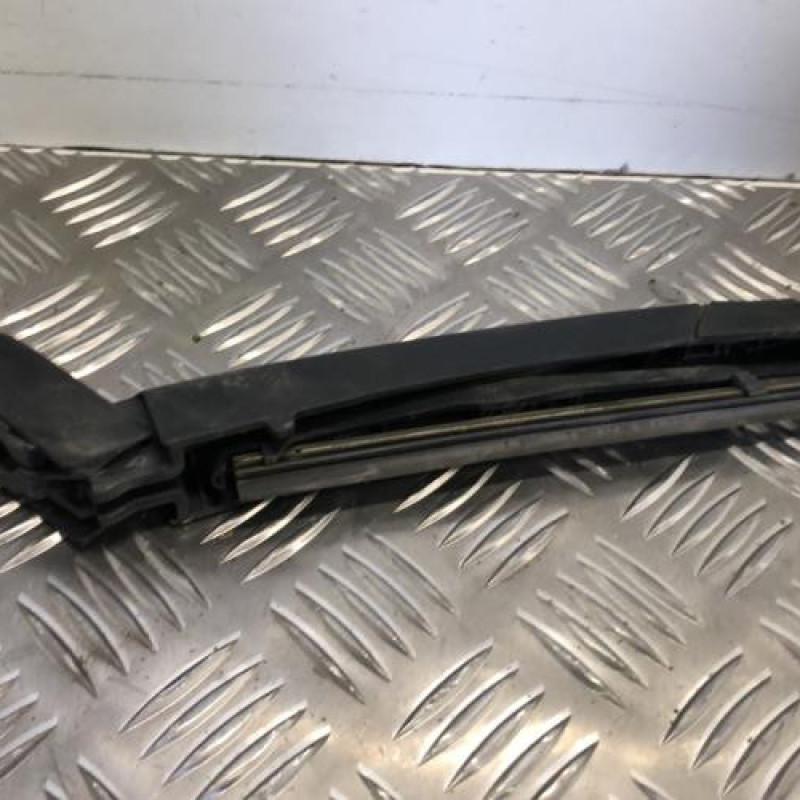 Bras essuie glace arriere RENAULT CAPTUR 1 Bras essuie glace arriere RENAULT CAPTUR 1