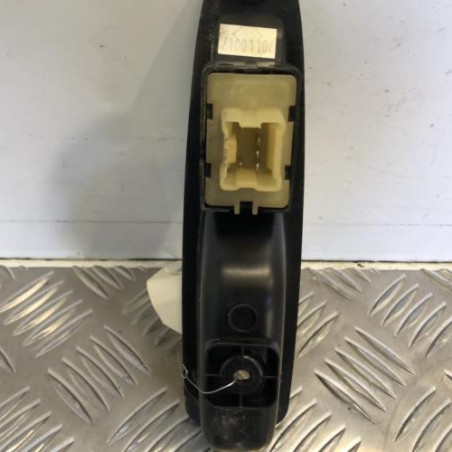 Interrupteur de leve vitre arriere gauche RENAULT CAPTUR 1