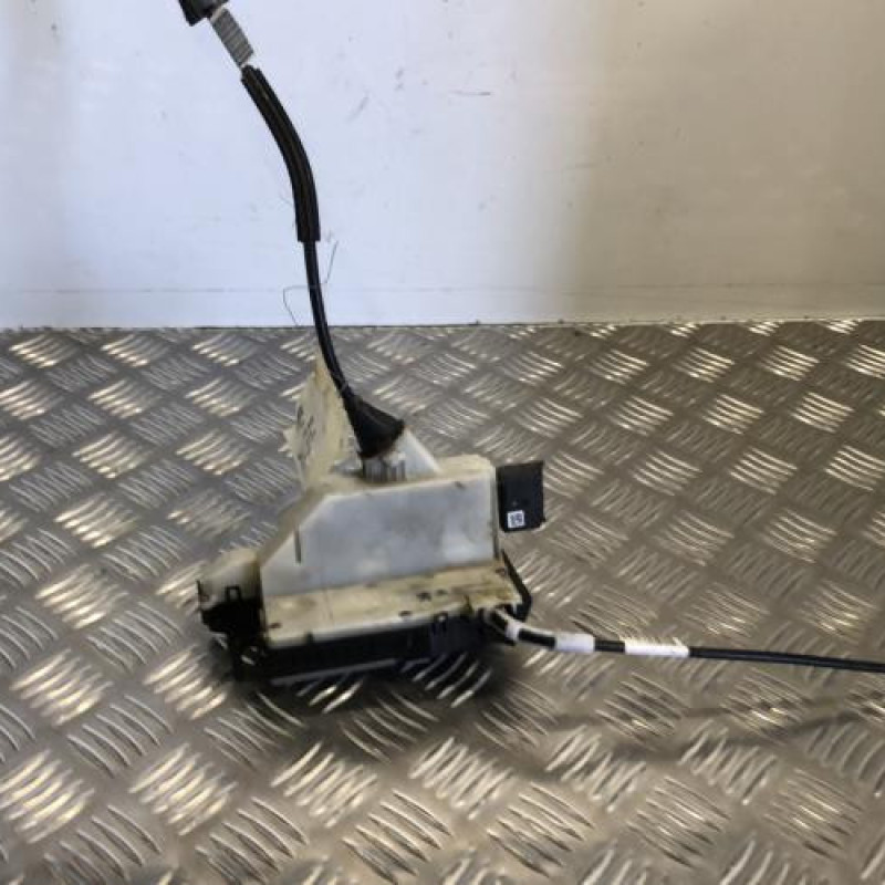Serrure arriere droit PEUGEOT 2008 1 Serrure arriere droit PEUGEOT 2008 1