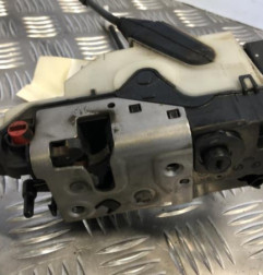 Serrure arriere gauche PEUGEOT 2008 1