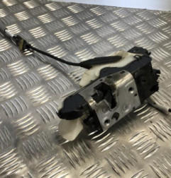 Serrure avant gauche PEUGEOT 2008 1