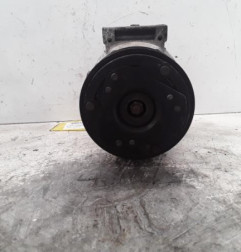 Compresseur clim RENAULT LAGUNA 2 Photo n°4