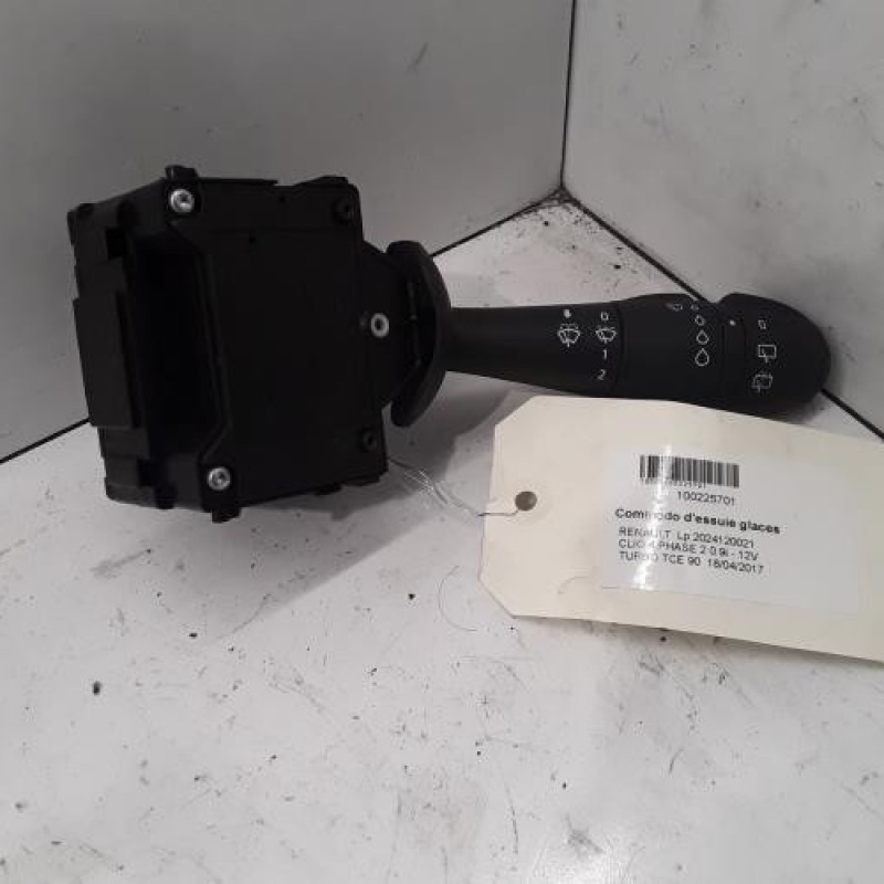 Commodo d'essuie glaces RENAULT CLIO 4 Commodo d'essuie glaces RENAULT CLIO 4