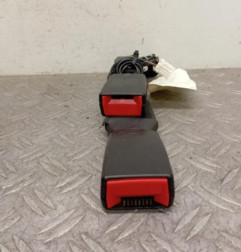 Attache ceinture arriere droit PEUGEOT 3008 1 Photo n°1