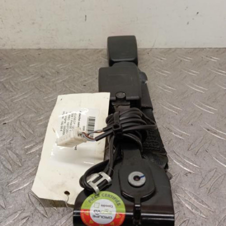 Attache ceinture arriere droit PEUGEOT 3008 1