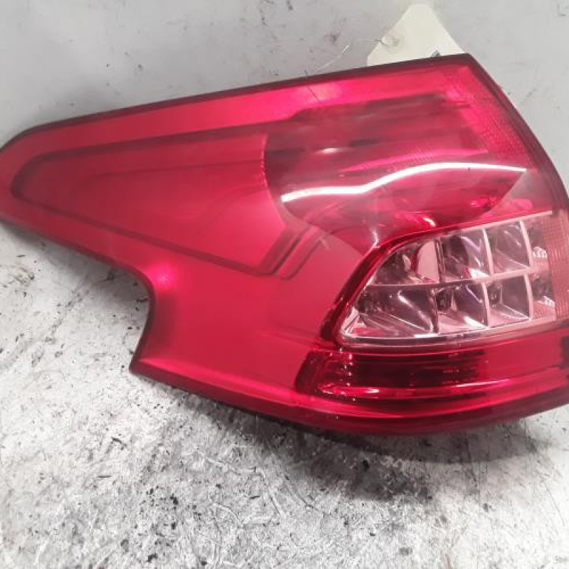 Feu arriere principal gauche (feux) CITROEN C5 2 Feu arriere principal gauche (feux) CITROEN C5 2