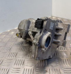 Compresseur clim NISSAN JUKE 2 Photo n°3