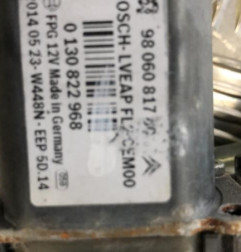 Leve vitre electrique avant droit PEUGEOT 2008 1 Photo n°3