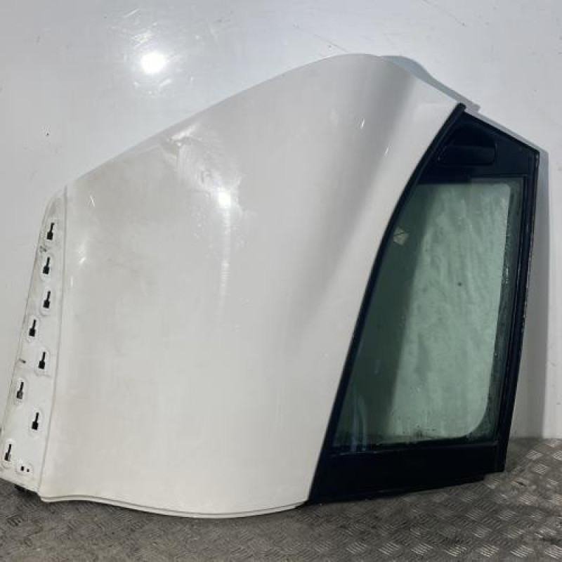 Porte arriere droit RENAULT CLIO 4 Porte arriere droit RENAULT CLIO 4