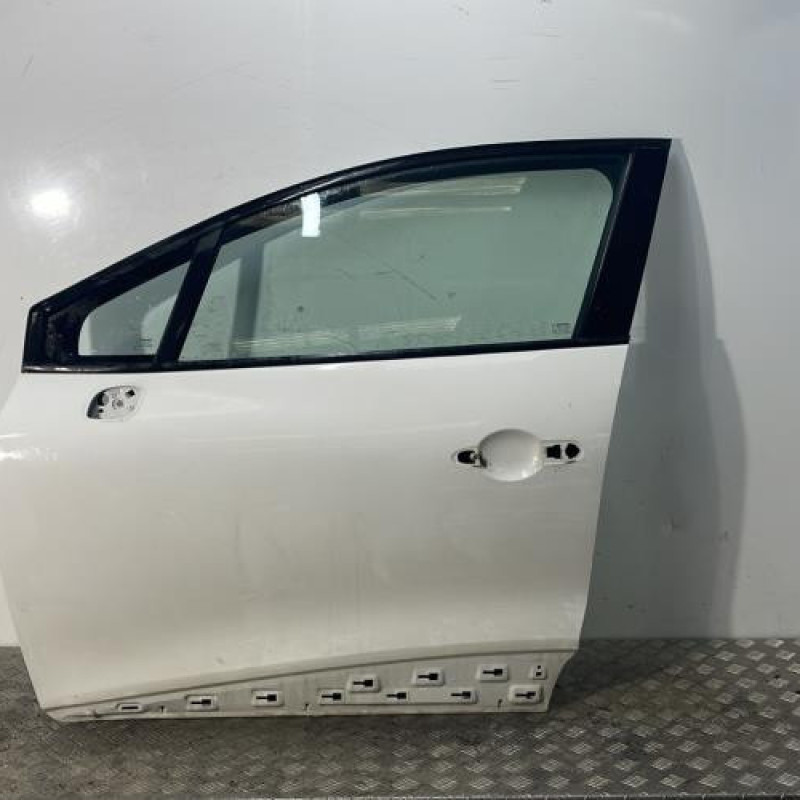 Porte avant gauche RENAULT CLIO 4 Porte avant gauche RENAULT CLIO 4