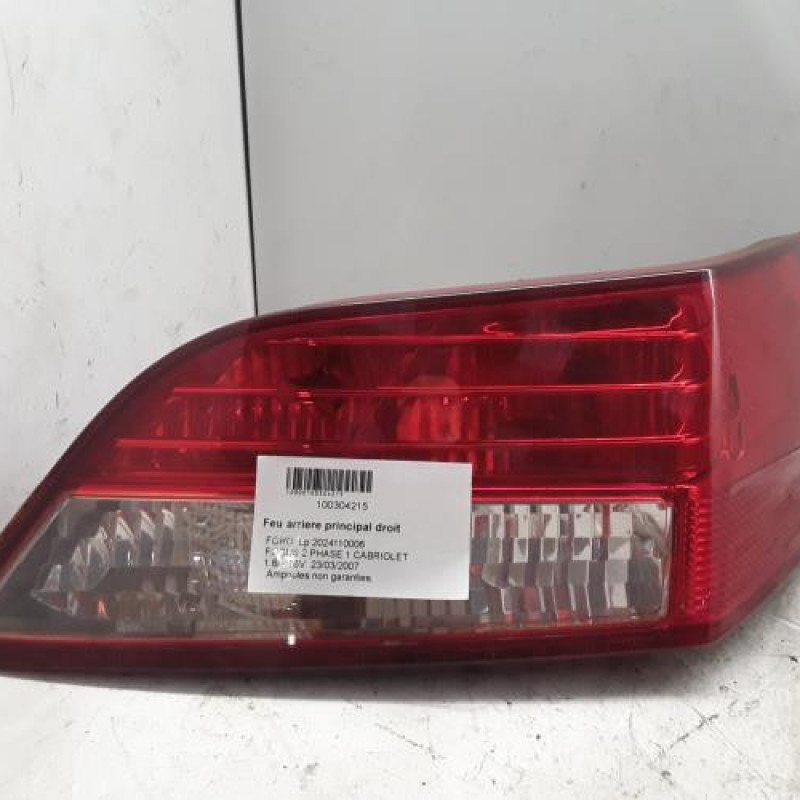 Feu arriere principal droit (feux) FORD FOCUS 2 Feu arriere principal droit (feux) FORD FOCUS 2