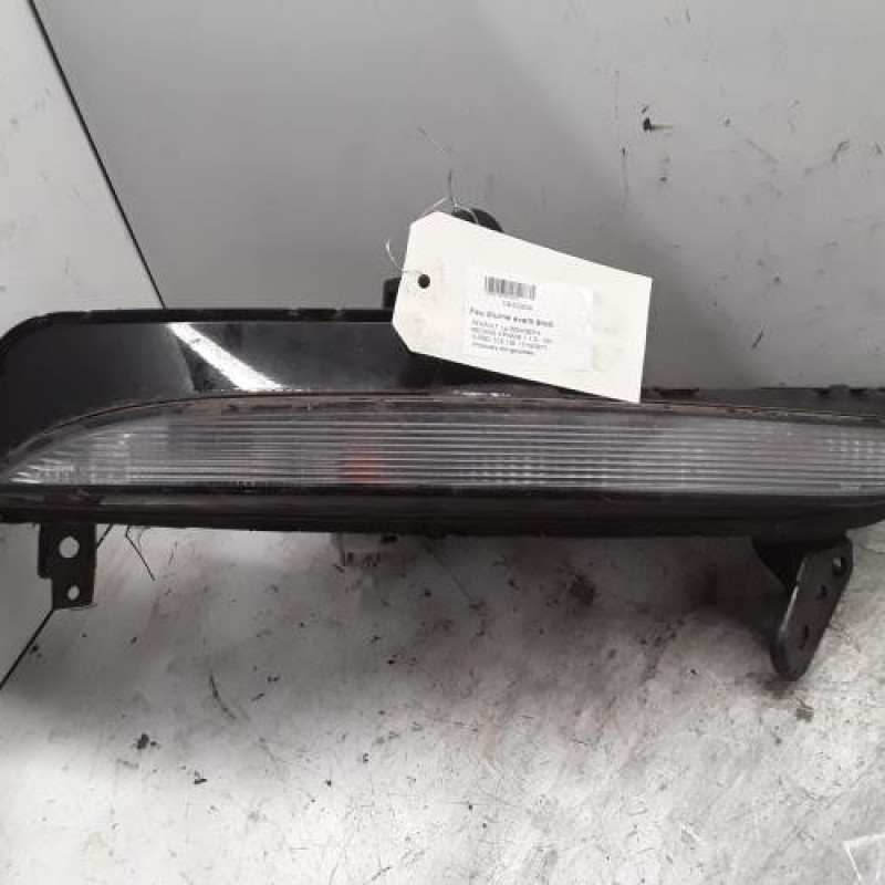 Feu diurne avant droit RENAULT MEGANE 4 Feu diurne avant droit RENAULT MEGANE 4