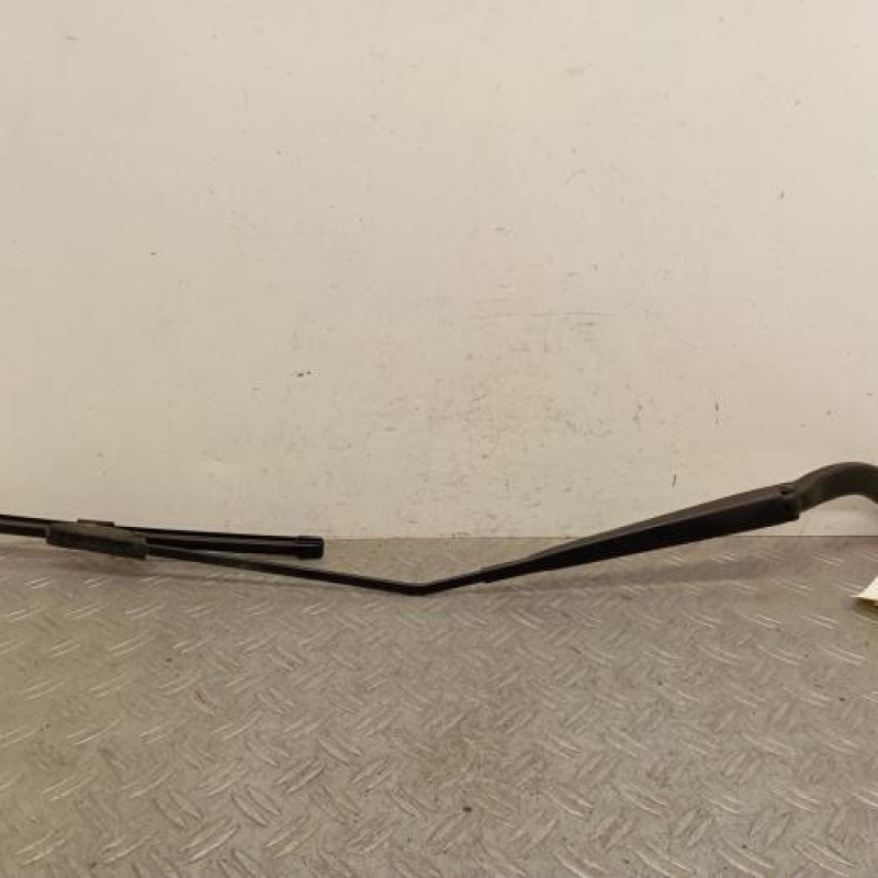 Bras essuie glace avant droit RENAULT TWINGO 3