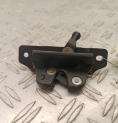Serrure de hayon PEUGEOT 106