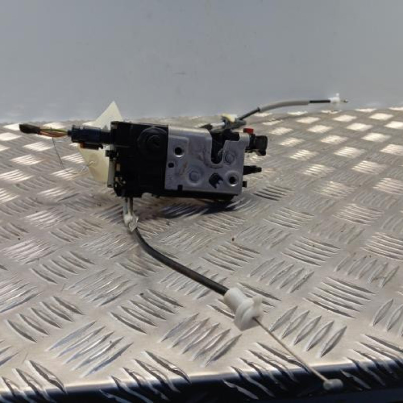 Serrure arriere droit PEUGEOT 2008 1 Serrure arriere droit PEUGEOT 2008 1