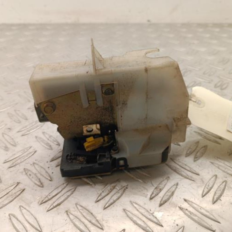 Serrure arriere gauche RENAULT CLIO 2 Serrure arriere gauche RENAULT CLIO 2