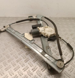 Moteur leve vitre avant droit MITSUBISHI COLT 6