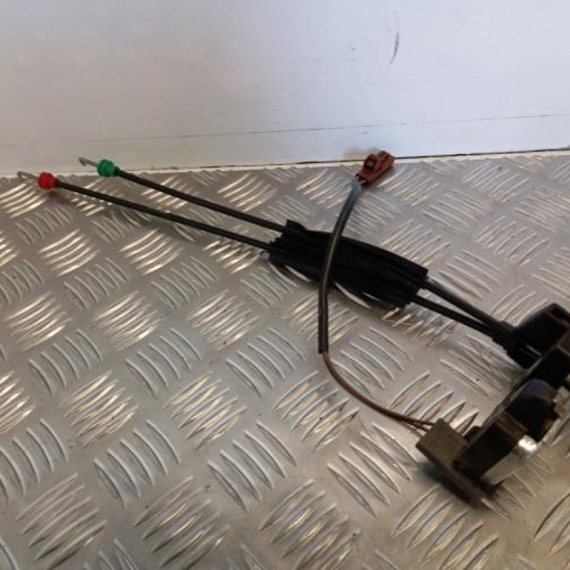 Serrure de hayon FORD FIESTA 5 Serrure de hayon FORD FIESTA 5