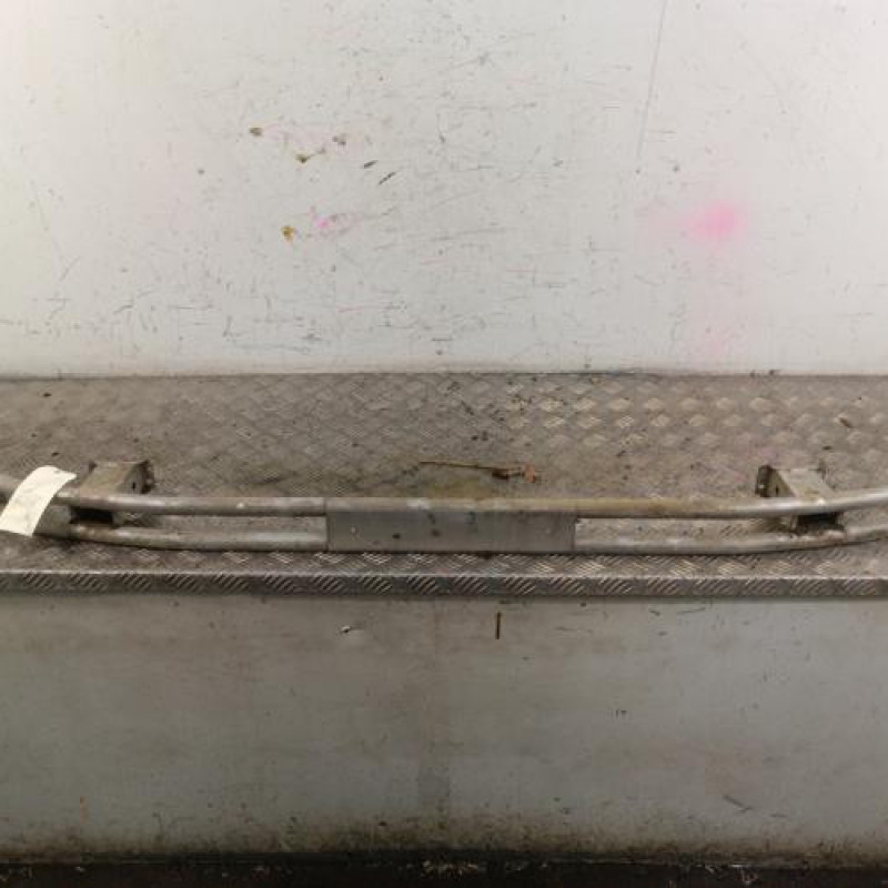 Renfort pare choc arriere (traverse) SUZUKI SWIFT 3
