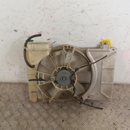 Moto ventilateur radiateur TOYOTA YARIS 2 Photo n°1