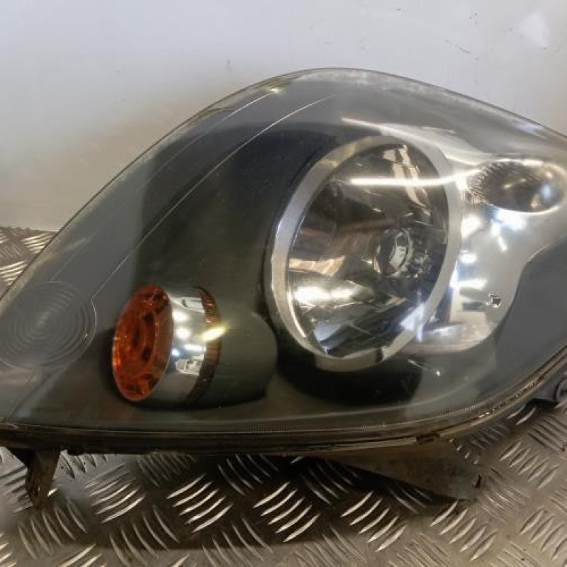 Optique avant principal droit (feux)(phare) FORD FIESTA 5