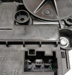 Leve vitre electrique avant droit VOLKSWAGEN POLO 5