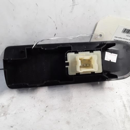 Interrupteur de leve vitre avant droit RENAULT CAPTUR 1