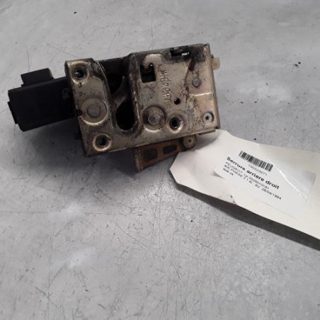 Serrure arriere droit PEUGEOT 405 Photo n°1
