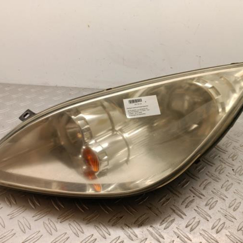 Optique avant principal gauche (feux)(phare) MITSUBISHI COLT 6