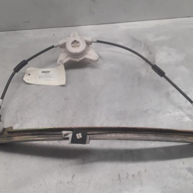 Leve vitre mecanique avant gauche PEUGEOT 405