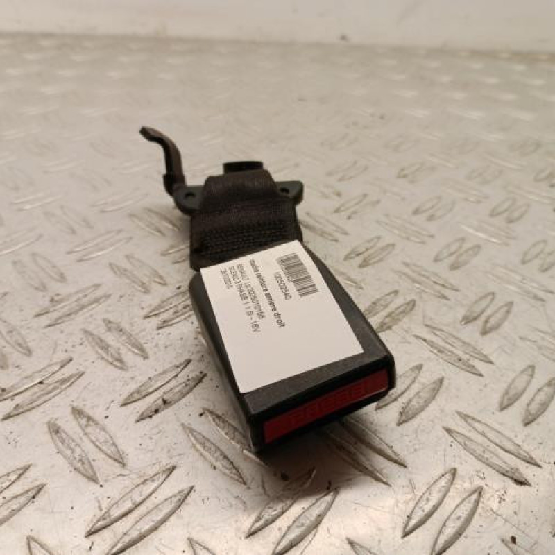 Attache ceinture arriere droit RENAULT SCENIC 3