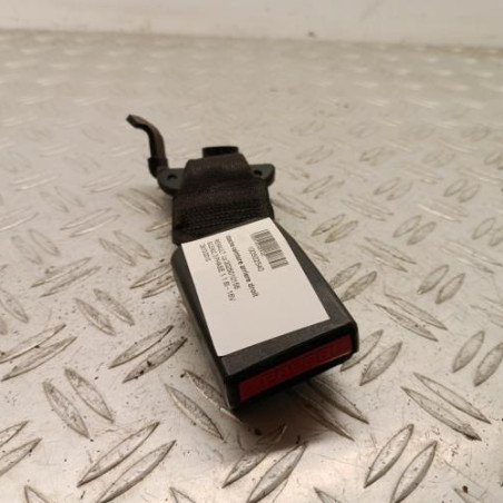 Attache ceinture arriere droit RENAULT SCENIC 3 Photo n°1