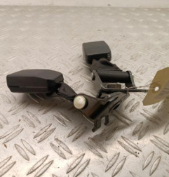 Attache ceinture arriere centrale RENAULT SCENIC 3