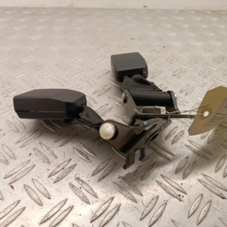 Attache ceinture arriere centrale RENAULT SCENIC 3