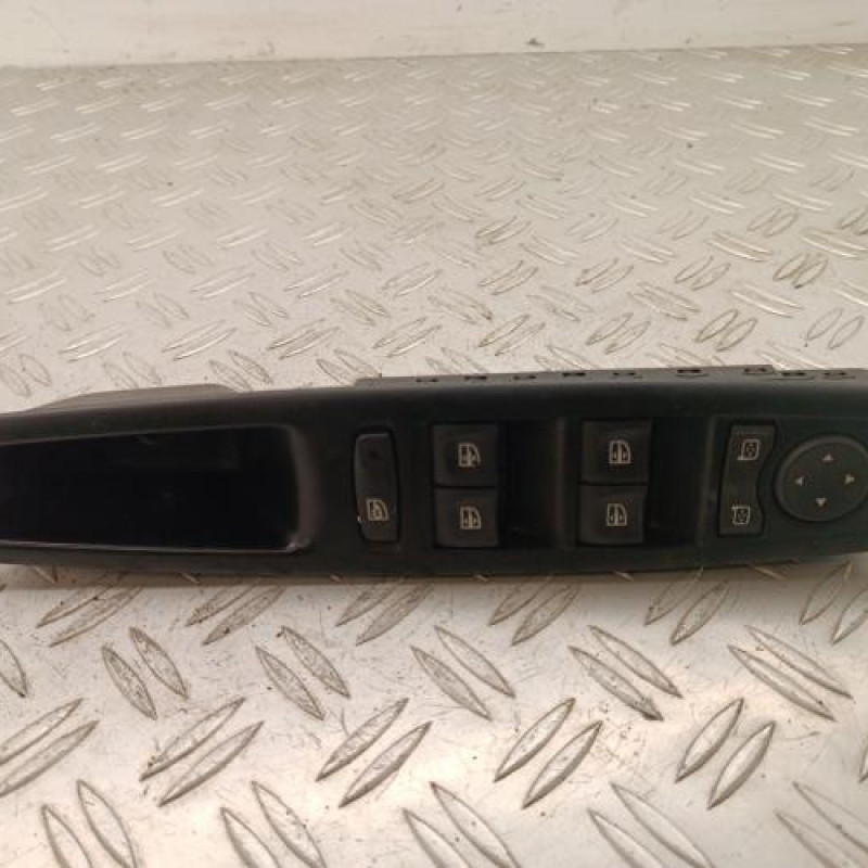 Interrupteur de leve vitre avant gauche RENAULT SCENIC 3