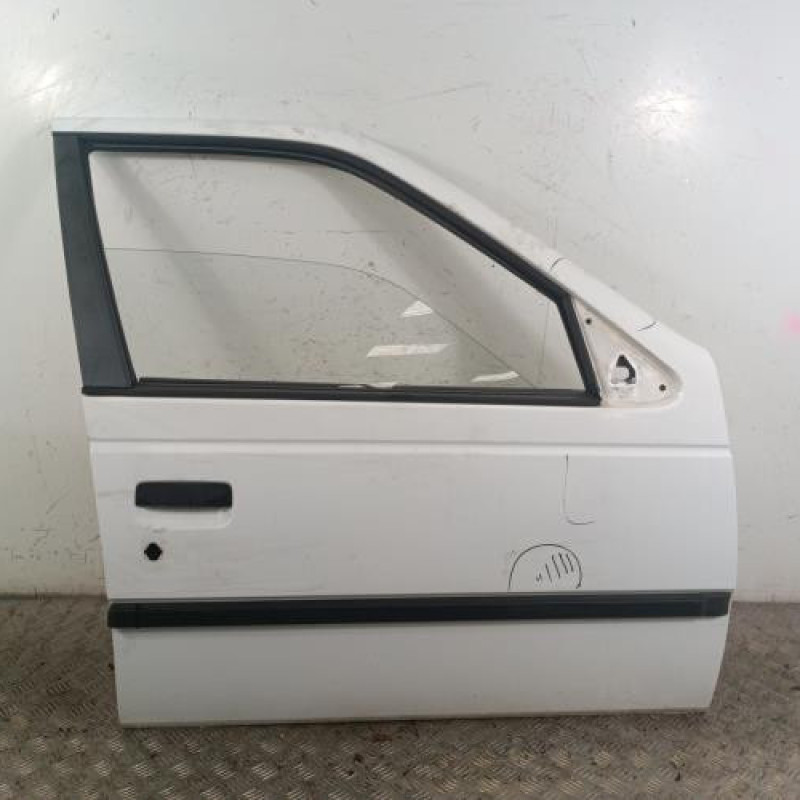 Porte avant droit PEUGEOT 405