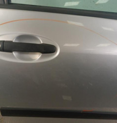Porte avant droit TOYOTA YARIS 2 Photo n°3